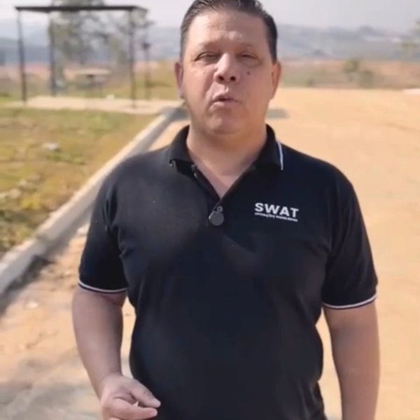 Fabio Januario — Corretor da SWAT Operações Imobiliárias em Campinas, especialista em loteamentos e condomínios fechados