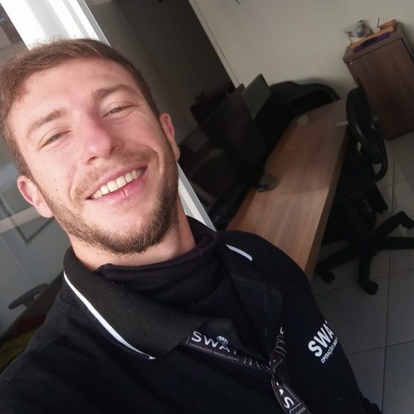 Gian Parra — Atendimento ao Cliente da SWAT Operações Imobiliárias em Campinas, especialista em loteamentos e condomínios fechados