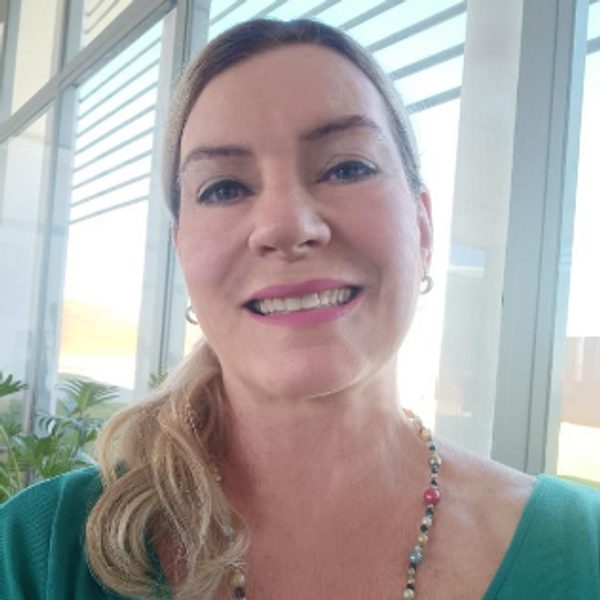 Klabin Lorhle — Corretora da SWAT Operações Imobiliárias em Campinas, especialista em loteamentos e condomínios fechados