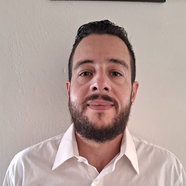 Leandro Gonçales — Corretor da SWAT Operações Imobiliárias em Campinas, especialista em loteamentos e condomínios fechados