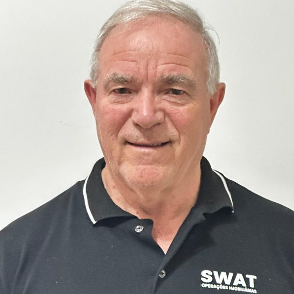 Orlando Costa — Corretor da SWAT Operações Imobiliárias em Campinas, especialista em loteamentos e condomínios fechados