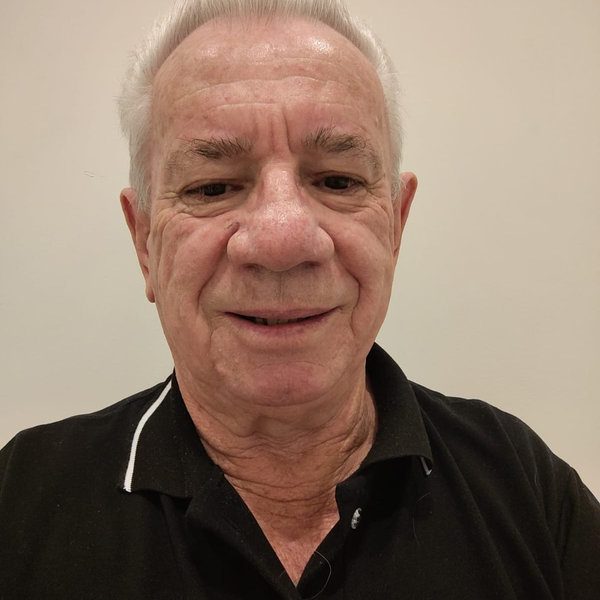 Roberto Mello — Corretor da SWAT Operações Imobiliárias em Campinas, especialista em loteamentos e condomínios fechados
