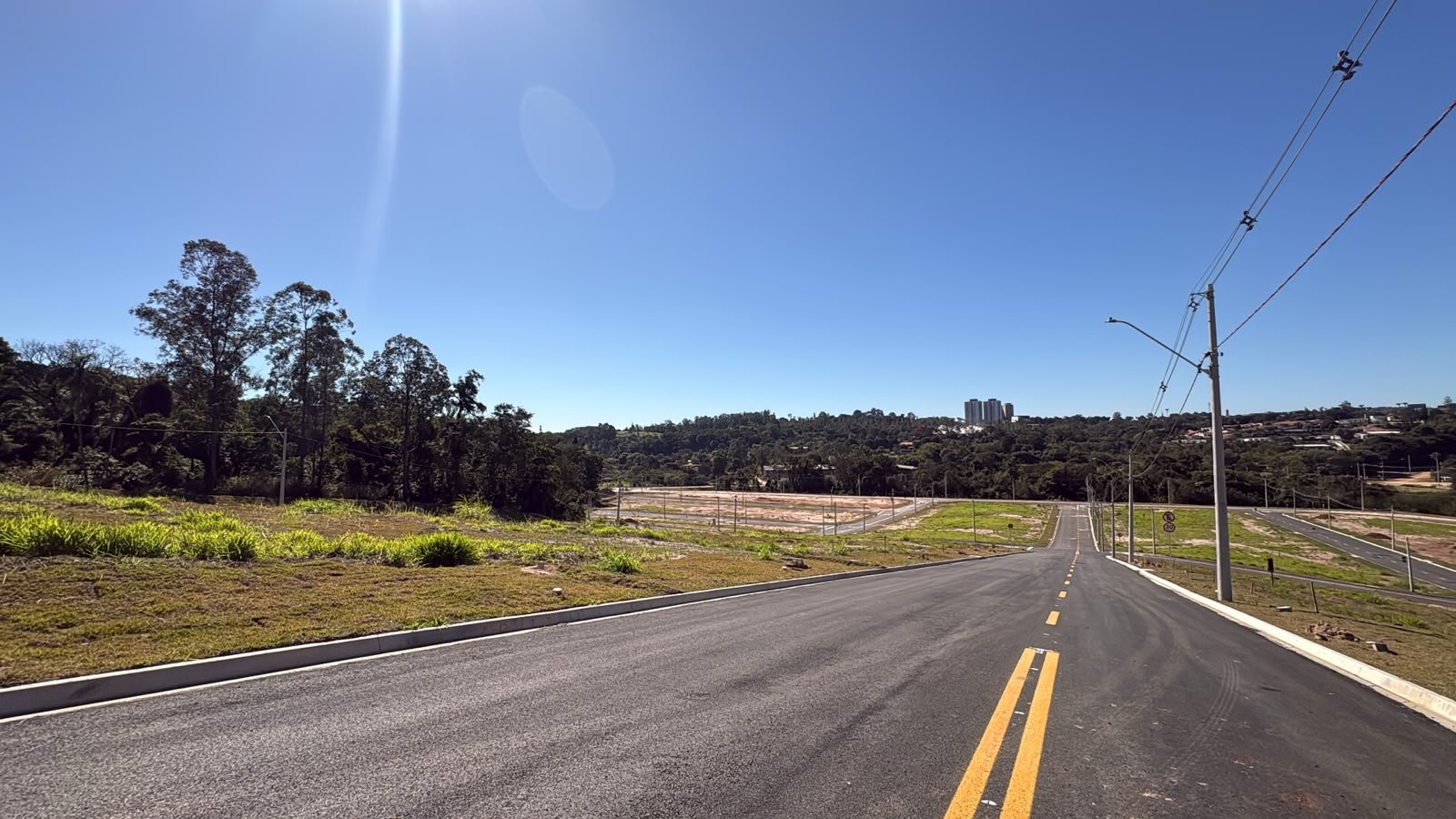 Portal dos Pássaros Jundiaí — foto 1 das obras de infraestrutura do loteamento no Bairro Medeiros, em Jundiaí/SP