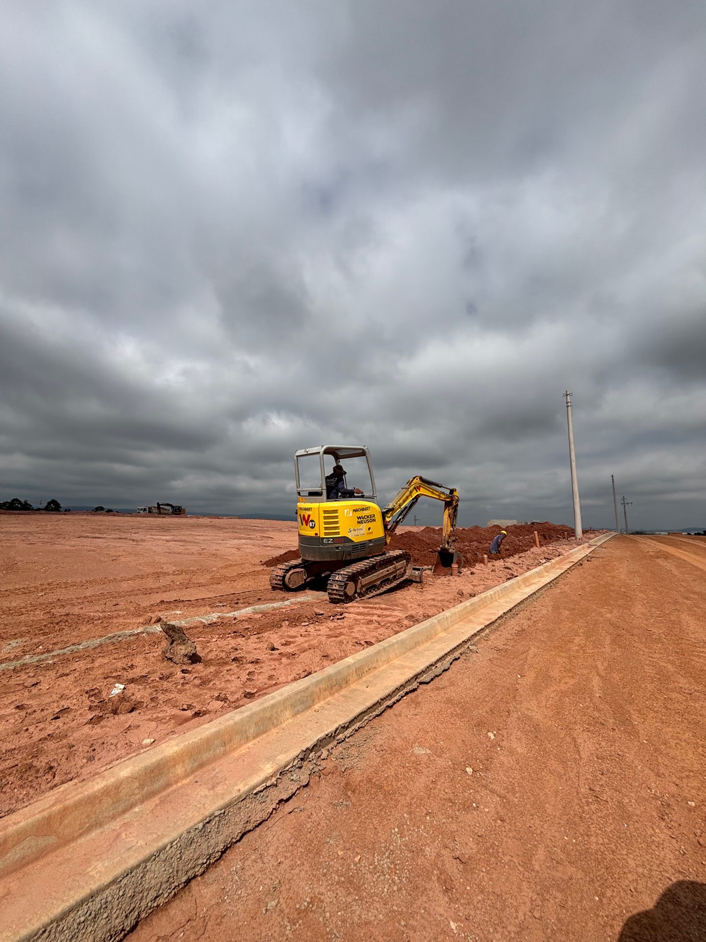 Recanto das Uvas Jundiaí — obras do loteamento em Jundiaí/SP Recanto das Uvas Jundiaí — foto 3 das obras de infraestrutura e terraplenagem do loteamento em Jundiaí/SP