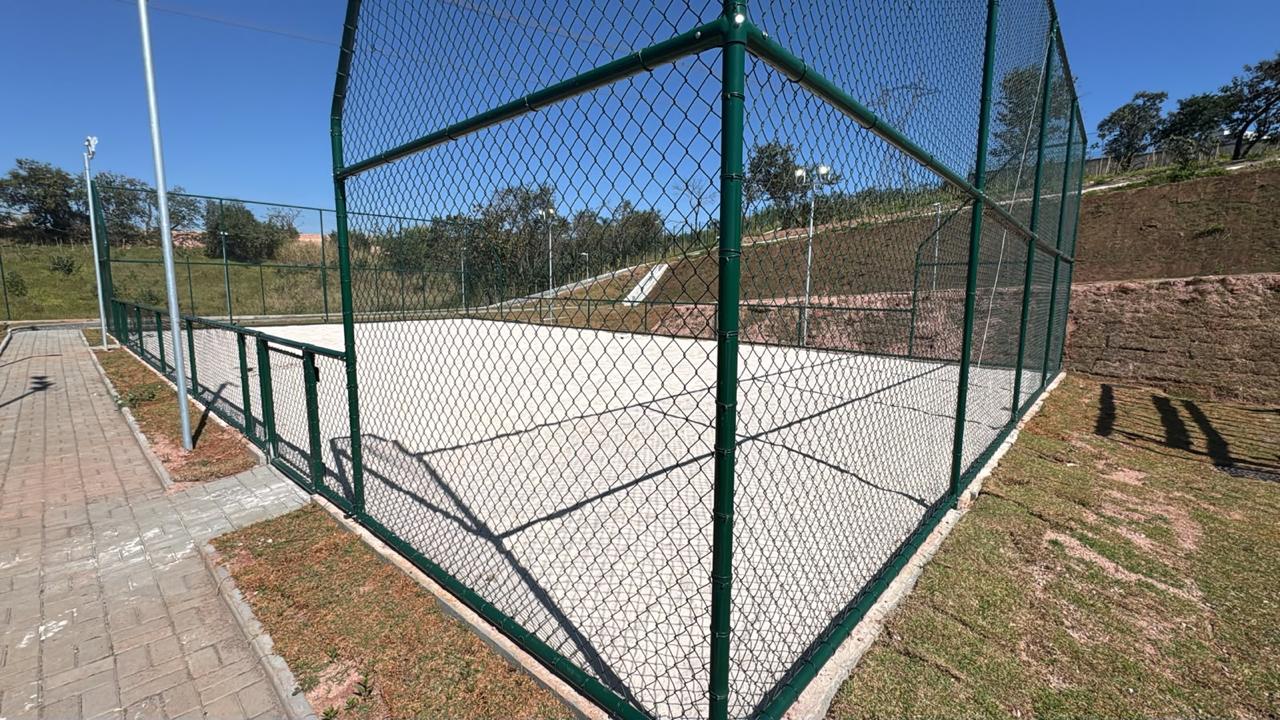 Reserva dos Lagos Jundiaí — obras de guias, sarjetas e pavimentação das ruas do loteamento em Jundiaí/SP