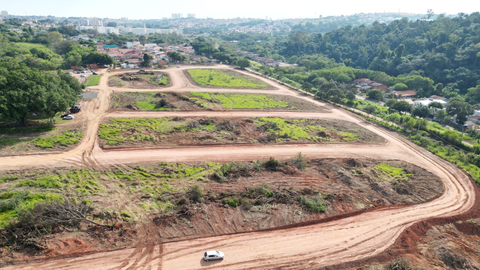 Terrazul Magalhães Teixeira Campinas — execução da drenagem e guias no loteamento em Campinas/SP Terrazul Magalhães Teixeira Campinas — execução da drenagem e guias no loteamento em Campinas/SP