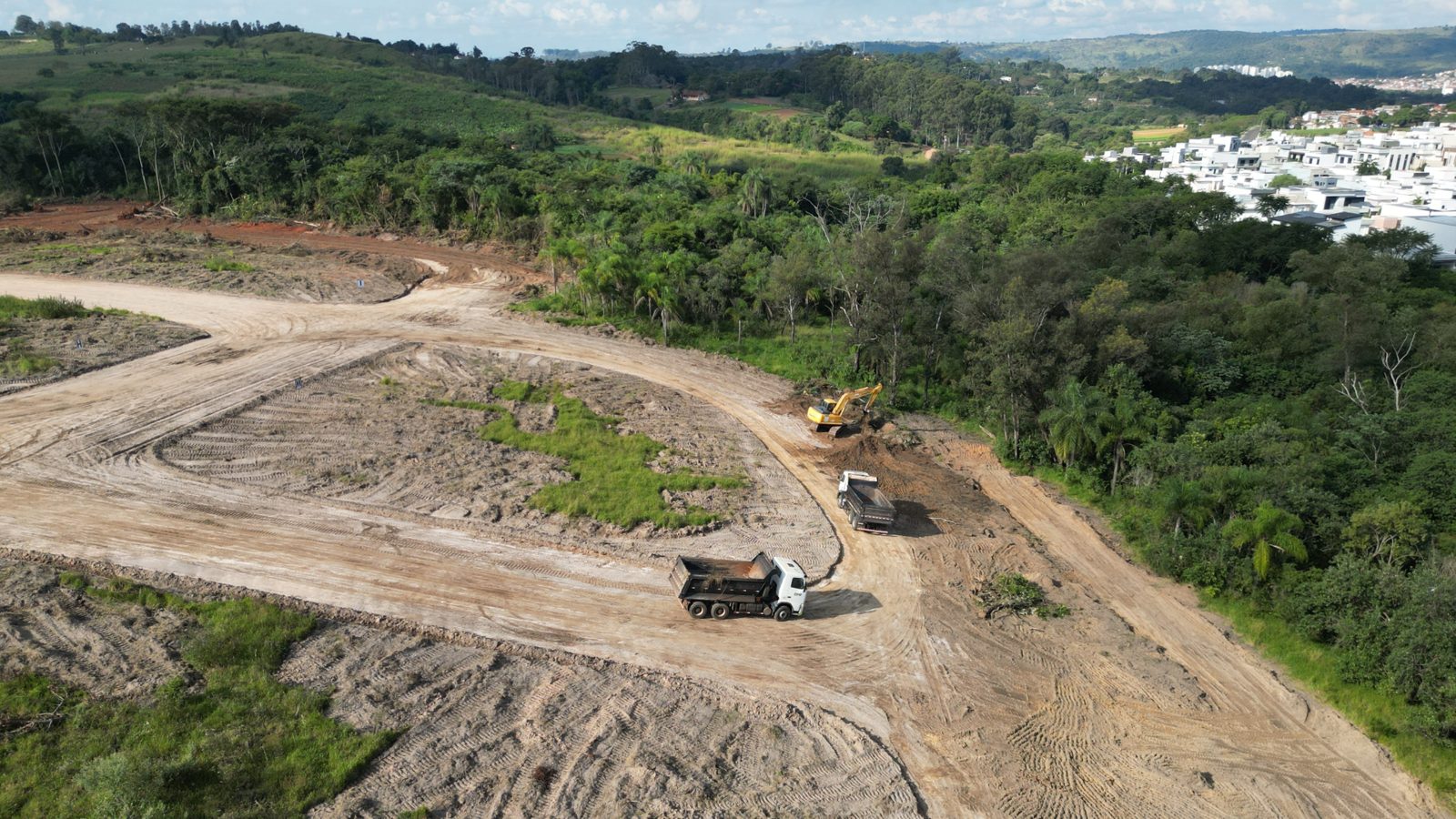 Terrazul Magalhães Teixeira Campinas — frente de obras e movimentação de solo do bairro planejado em Campinas/SP Terrazul Magalhães Teixeira Campinas — frente de obras e movimentação de solo do bairro planejado em Campinas/SP