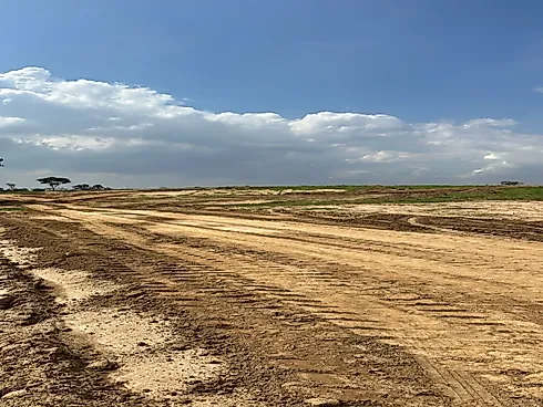 Obras e preparação dos terrenos de 160m² do empreendimento Viva Verde em Hortolândia, loteamento aberto com infraestrutura completa